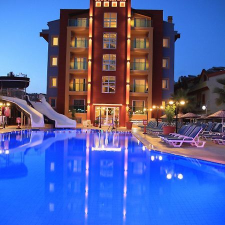 Club Alpina Marmaris Exterior foto