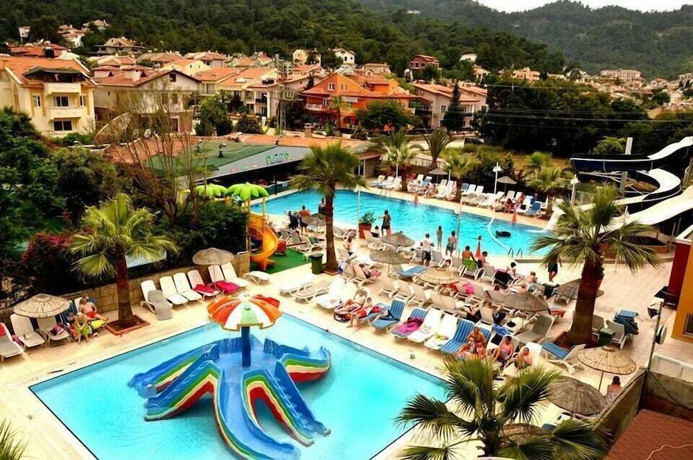 Club Alpina Marmaris Exterior foto
