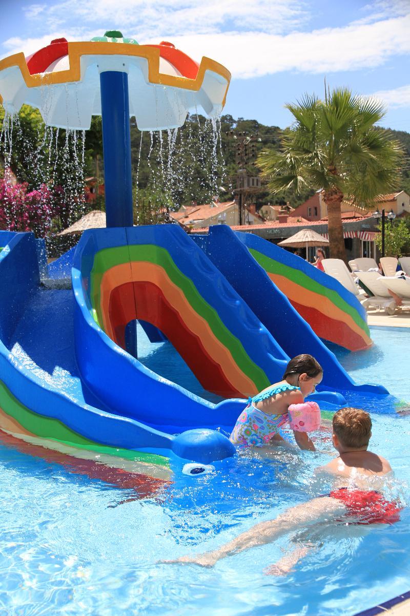 Club Alpina Marmaris Exterior foto