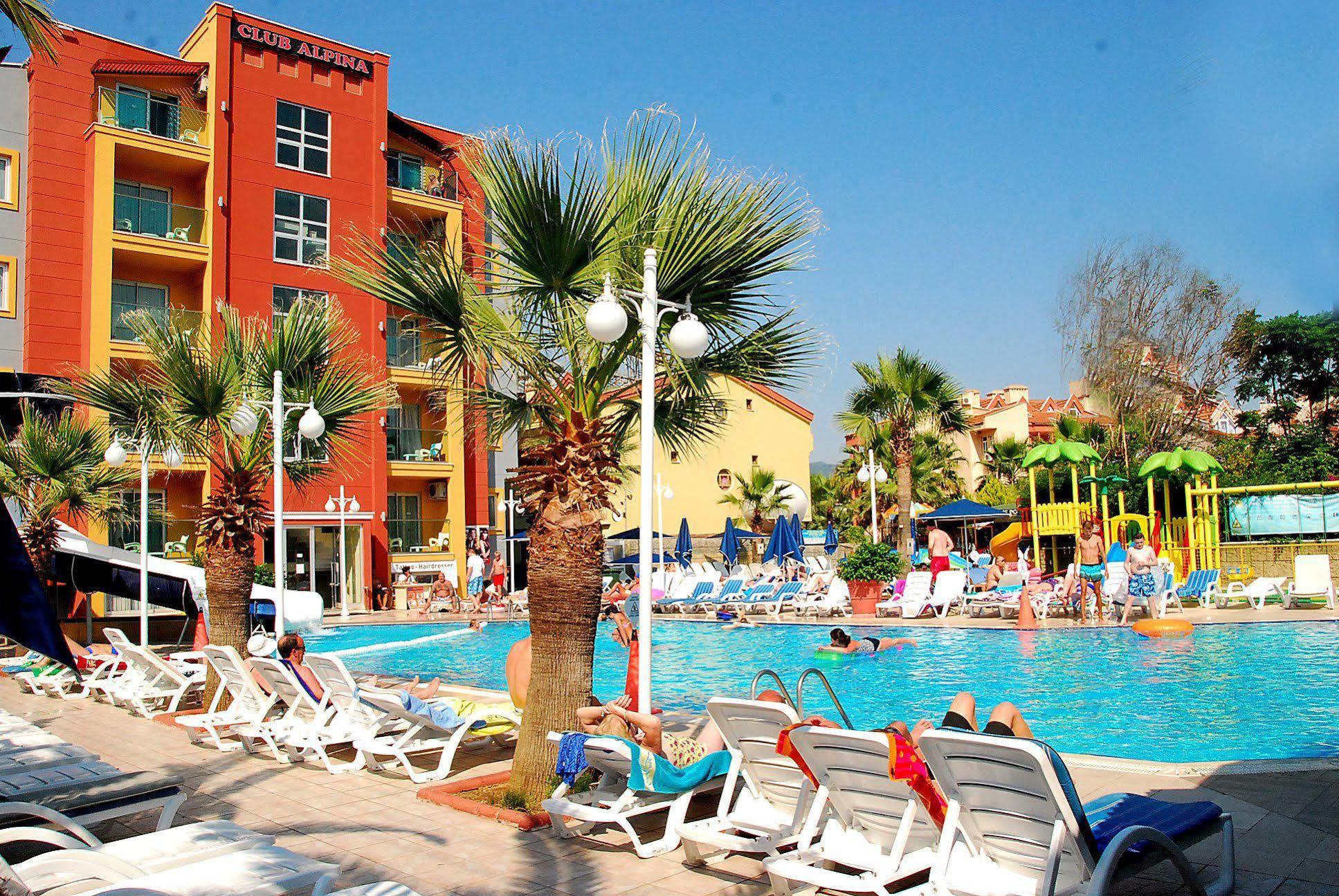 Club Alpina Marmaris Exterior foto