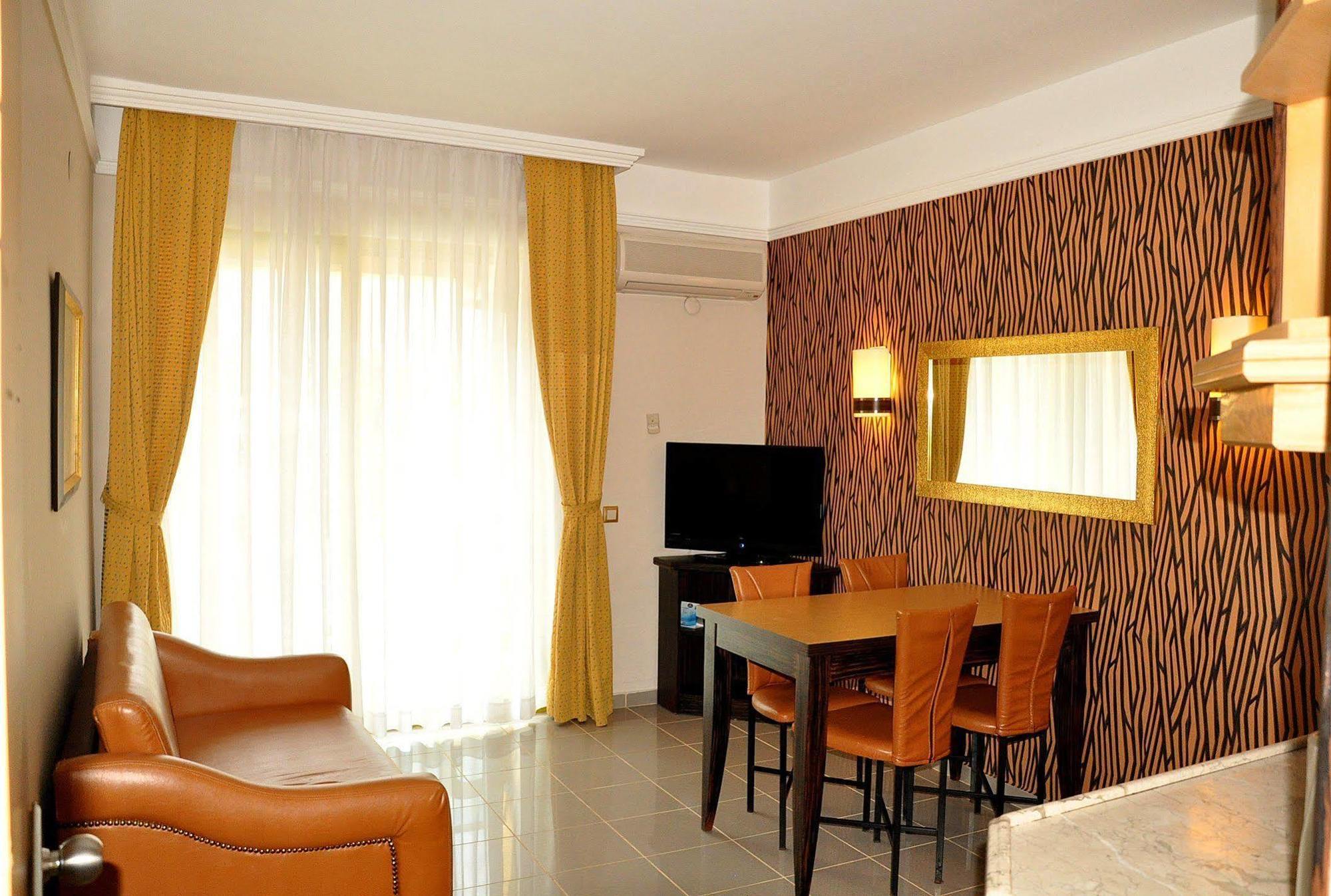 Club Alpina Marmaris Exterior foto