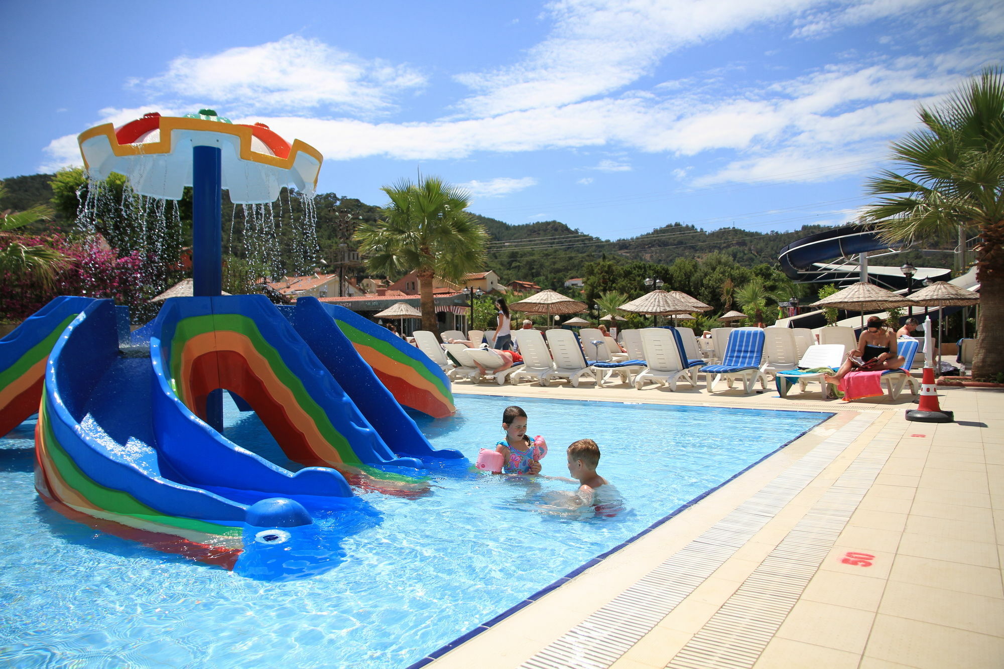 Club Alpina Marmaris Exterior foto